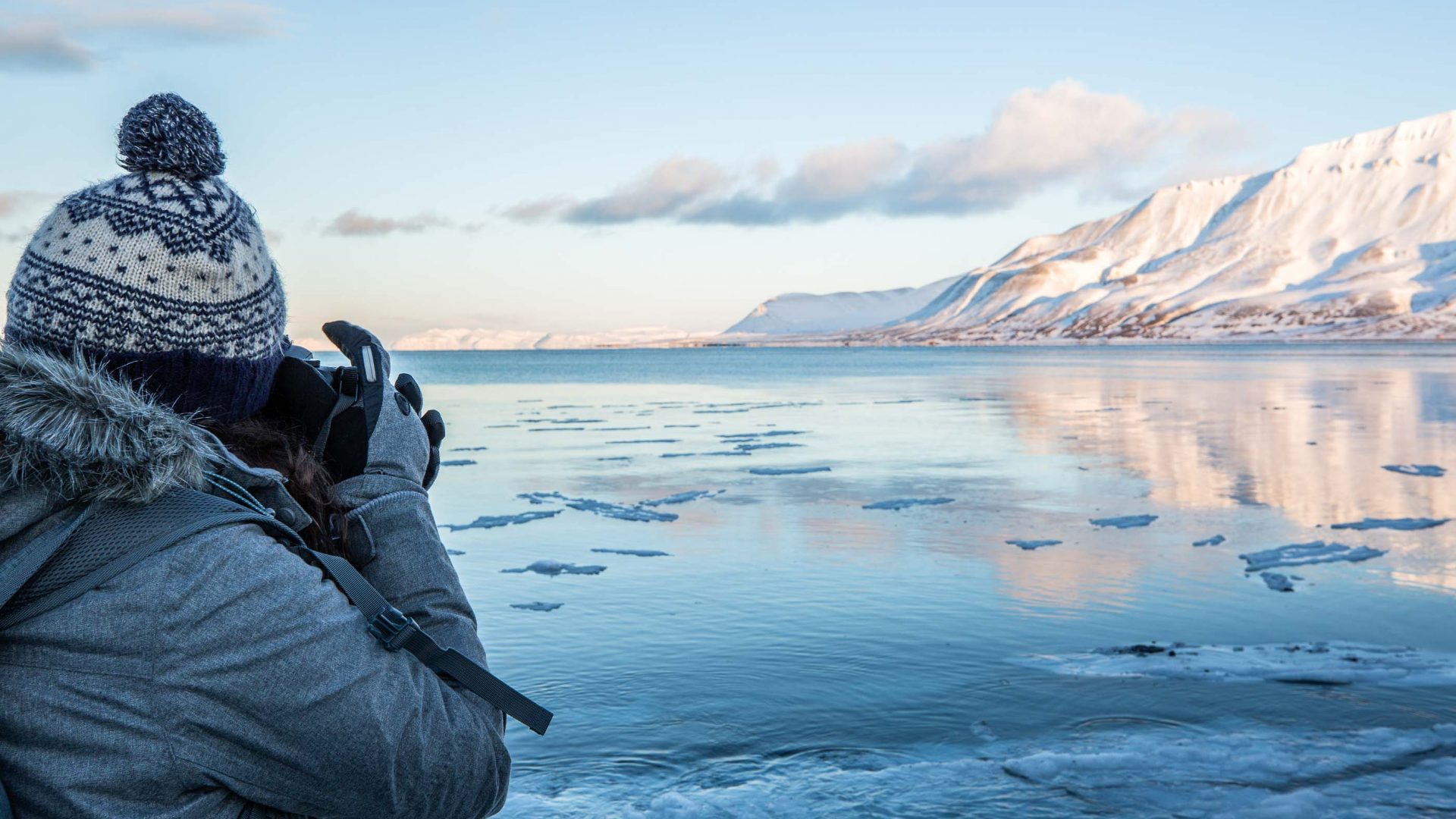 “More like war photography”: Photographing the Arctic during a climate crisis